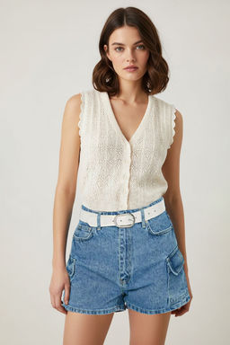 TRENDYOLMILLA Mavi Kargo Cep Detayl? Denim Sort TWOSS22SR00074