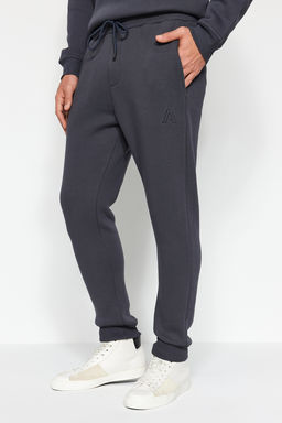 TRENDYOL MAN Antrasit %100 Pamuk Regular/Normal Kesim Harf Nak?sl? Jogger Esofman Alt? TMNAW24EA00014