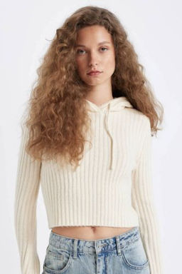 Regular Fit Basic Duz Kapusonlu Crop Triko Kazak