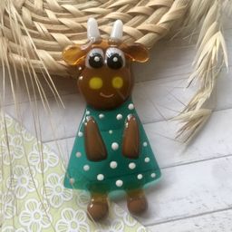Магнит Корова в платье