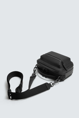 RUBBERISED TEXTURED CROSSBODY BAG - Zara фото 2