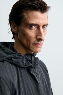 LIGHTWEIGHT WATER-REPELLENT TECHNICAL JACKET