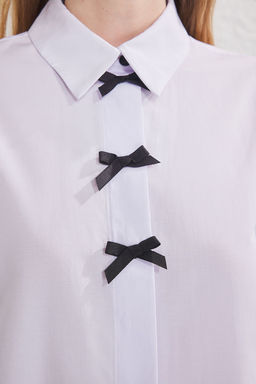 TRENDYOLMILLA Beyaz Fiyonk Detayl? Regular Gomlek TWOSS25GO00143  фото 3