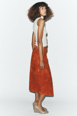 100% SUEDE LEATHER WRAP MIDI SKIRT - Zara фото 17