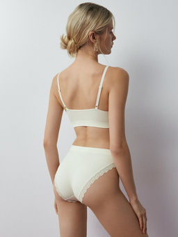 Mi 1011S French Chic Майка Топ бесшовный, регу брит., съем форм вклад., 91% Полиамид, 9% Эластан - avorio - Minimi фото 2