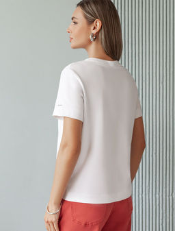 D49.110 Футболка женская белый_light shine