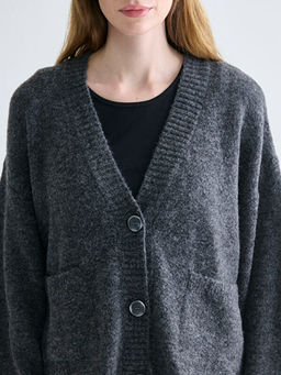 V Yaka Oversize Kad?n Triko H?rka