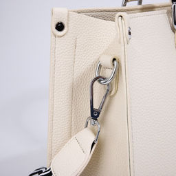 Сумка-тоут на молнии, цвет белый - Simaland фото 9