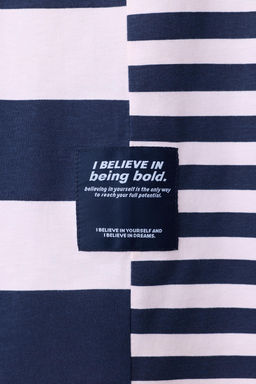 CAMISETA RAYAS TEXTO / Marino / Blanco - Zara фото 4
