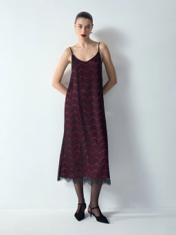 Платье миди из кружева