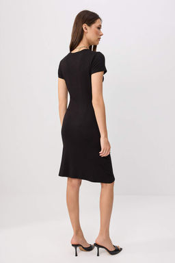 Siyah D_z Bodycon Bisiklet Yaka Standart Kol K_sa Mini Pamuklu Esnek _rme Elbise TWOSS26EL00772 - Trendyolmilla фото 4