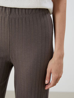 Beli Lastikli Dokulu Kad?n Pantolon