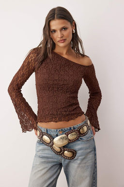 Kahverengi Dantel Asimetrik Yaka Fitted/Vucuda Oturan Orme Bluz TWOAW26BZ00036 - Trendyolmilla фото 5