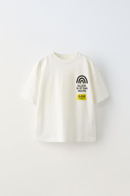 T-SHIRT WITH LABEL PRINT