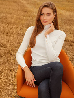 CONTE Вязаный свитер из итальянской пряжи с вискозой премиального качества LDK 055 off-white - Conte elegant фото 2