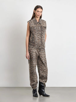 ЕМКА / Джинсовый жилет с леопардовым принтом - Emka фото 3