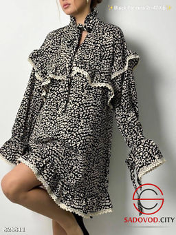 Платье женское с оборками и окантовкой из рюш