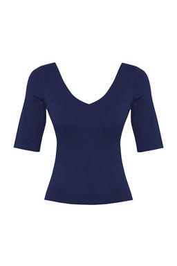 Trendyolmilla Tas Fitted/Vucuda Oturan V Yaka S?rt Dekolteli Esnek Orme Bluz TWOSS25BZ00083 фото 20