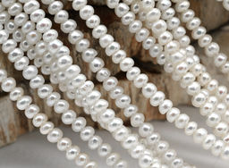 Бусины жемчуг галтовка 3*2мм цвет белый, 39см, 180 бусин Радуга камня