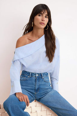 Mavi Cizgili Asimetrik Yaka Dokuma Bluz TWOSS26BZ00666