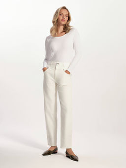 CONTE CON-726 Джинсы mom в молочном оттенке с кокеткой off white