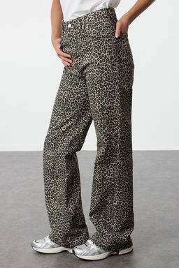 Cok Renkli Leopar Bask?l? Kahverengi Yuksek Bel Wide Leg Jeans TWOSS24JE00286 - Trendyolmilla фото 4