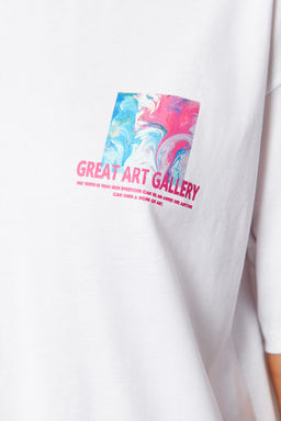 TRENDYOLMILLA Beyaz On ve S?rt Bask?l? Boyfriend/Genis Kal?p Orme T-Shirt TWOSS23TS00334  фото 5