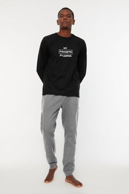 Siyah Erkek Regular Fit Bask?l? Orme Pijama Tak?m? TMNAW22PT0759