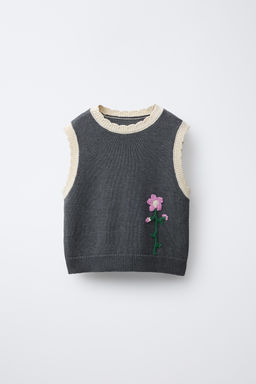 EMBROIDERED FLORAL KNIT VEST
