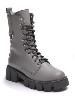 Ботинки Ионесси