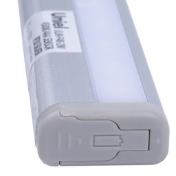 ULM-F48-2W/4500K/4AA SENSOR IP20 SILVER Светильник светодиодный для мебели с датчиком движения. Питание 4АА (не в/к). 188*30*15мм. 50Lm. ТМ Uniel