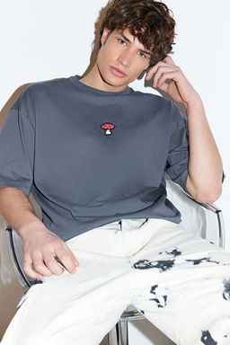 Antrasit Oversize/Geni_ Kesim Mantar Nak__l_ %100 T-Shirt TMNSS24TS00070