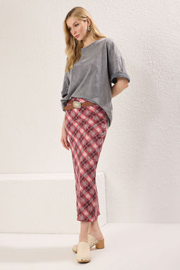 TRENDYOLMILLA Cok Renkli Dokulu Ekoseli Kumas Bask?l? Maxi Esnek Orme Etek TWOSS25ET00115