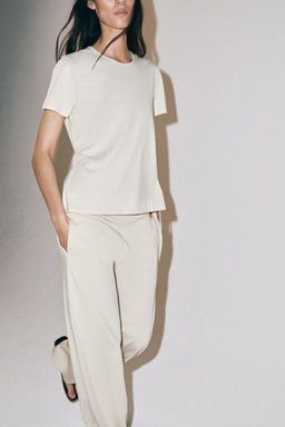 CAMISETA ABERTURA HEBILLA / Beige - Zara фото 2