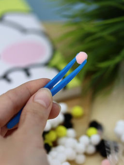 Картина из помпонов на подрамнике Draw Me! Happy hare, (20 х 20 см)