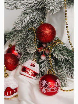 Ёлочные игрушки Праздник, шары новогодние, набор 6 шт. (4 шара, 2 домика) 6 см, красный - Зимнее волшебство фото 4