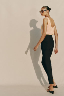 Брюки Zara Tiro Alto черные