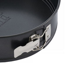 52710 GIPFEL Форма для выпечки MAXIMUS BLACK разъемная 23,5x7см круглая с двуслойным антипригарным покрытием Whitford Quantanium. Толщина стенок: 0,5мм. Толщина основания: 0,8мм. Материал: углеродистая сталь. Цвет: чёрный. - Werner фото 4