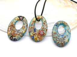 Подвеска овальная из муранского стекла 33*47мм цв.голубой