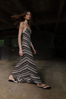 VESTIDO MIDI R?STICO RAYAS / Negro / Marr?n - Zara фото 3