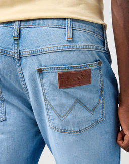 Джинсы мужские