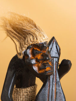 Сувенир «Абориген с контрабасом», 12×11×18 см, дерево