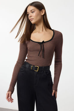 Siyah Merserize Gorunumlu Premium Iplik/Ozel Iplik Kurdele/Fiyonk Detayl? Triko Kazak TWOAW25KZ00207 - Trendyolmilla фото 8