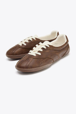 TRAINERS