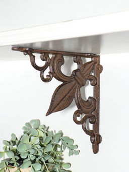 Сувенир чугун уголок "Геральдическая лилия" 19,5х19,5х4,5 см