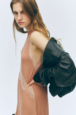 Vestido con ribetes de encaje - H&m фото 4