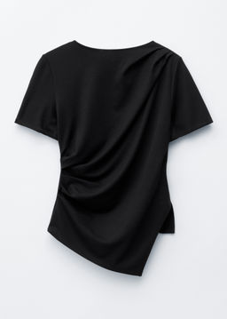 Camiseta asim?trica drapeada