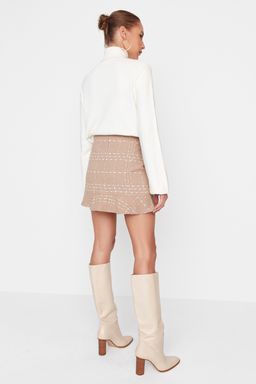 TRENDYOLMILLA Siyah Dugmeli Tuvit Kumas Etek Ucu Volanl? Mini Dokuma Etek TWOAW22ET0155 фото 5