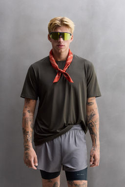 TEXTURED TRAINING T-SHIRT - Zara фото 2