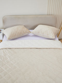 Набор покрывало и чехлы на подушку - Кристалл, цвет кремовый 200х220